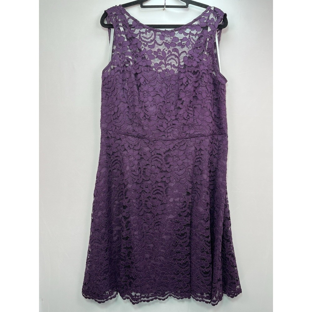 David's Bridal Short Sleeveless All Over Lace Plum Bridesmaid Dress Sz 16